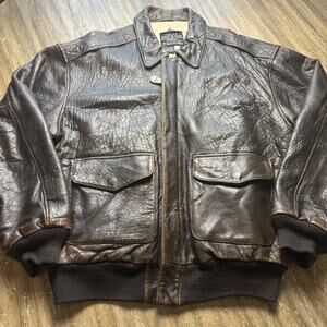 Vintage AVIREX Leather A-2 US Army Air Forces Large Issued Italy Bomber Jacket